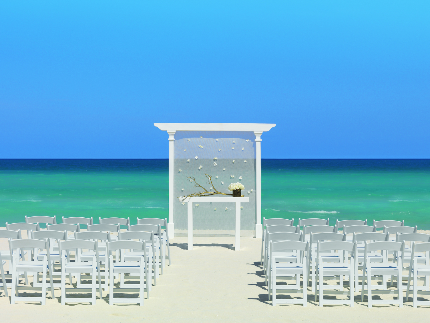 Book your wedding day in Hard Rock Hotel Riviera Maya (Heaven)